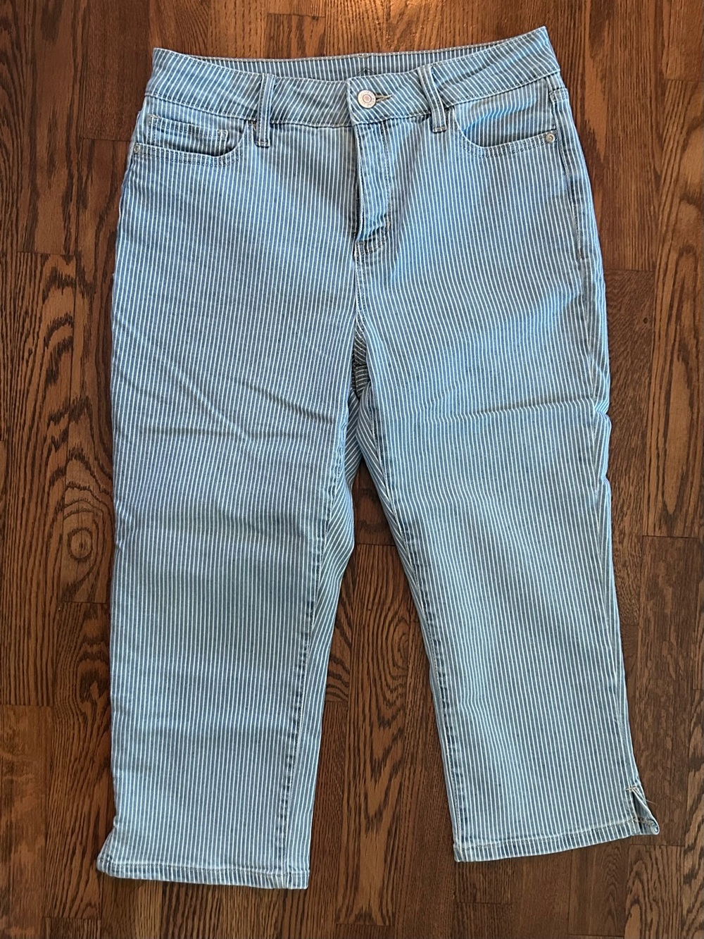 St. John's Bay Light Blue and White Striped Cropped High Rise Jeans Size 8